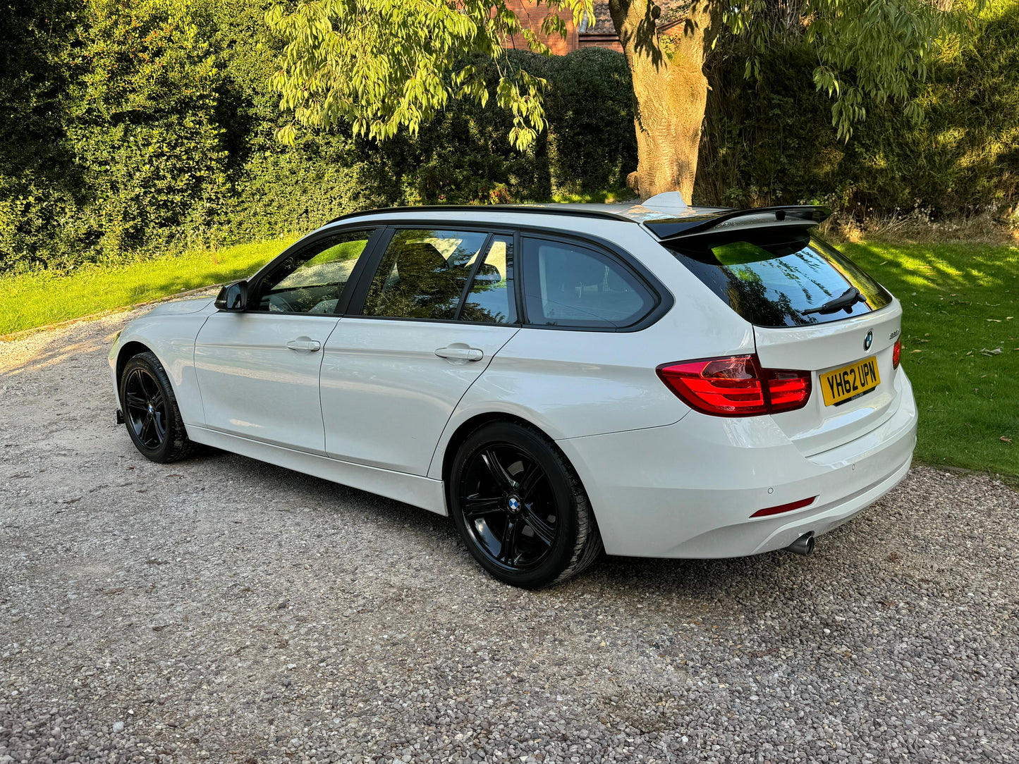 BMW 3 Series, 320d, Estate - YH62UPN