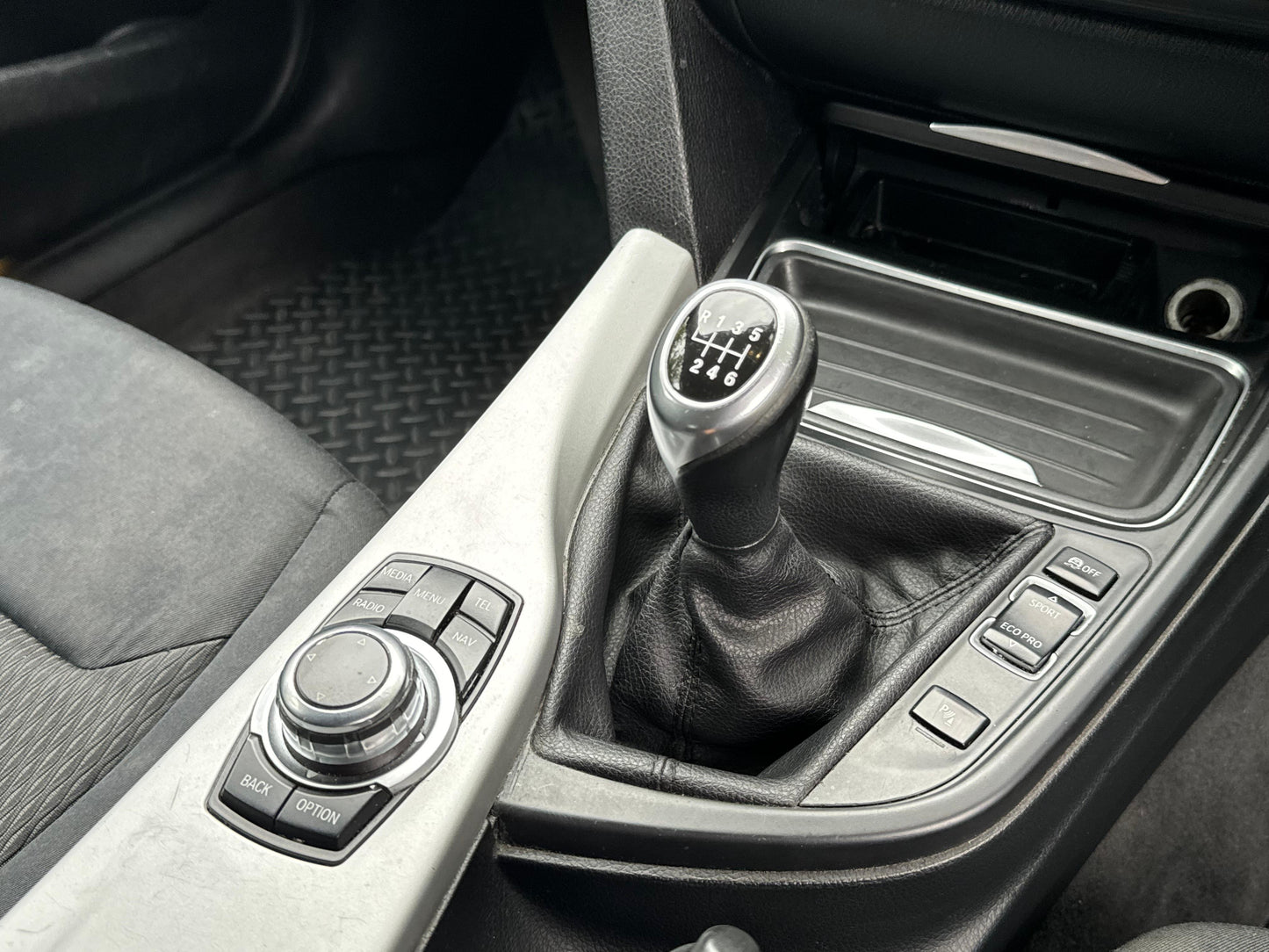 BMW 3 Series, 320d, Saloon - YE12AYH