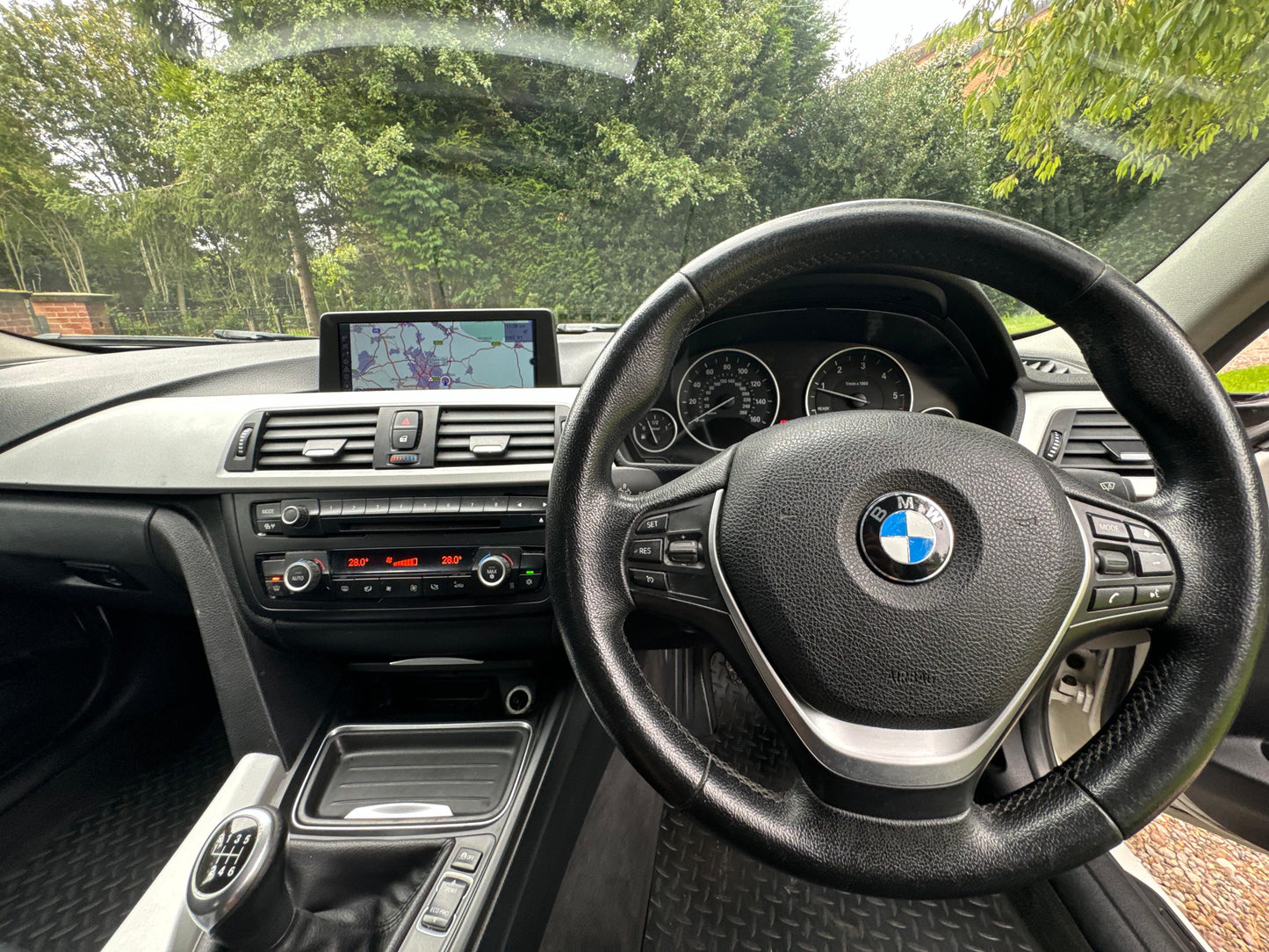 BMW 3 Series, 320d, Saloon - YE12AYH