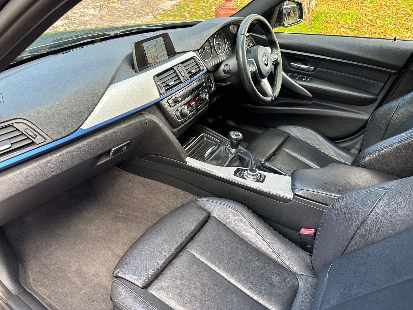 BMW 3 Series, M Sport, 318d, Saloon - YE14LWM