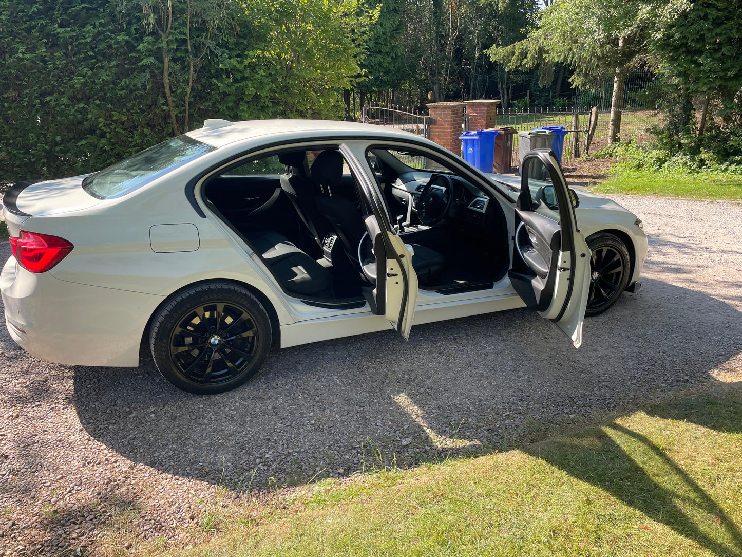 BMW 3 Series, SE, 318d, Saloon - HK65FCD