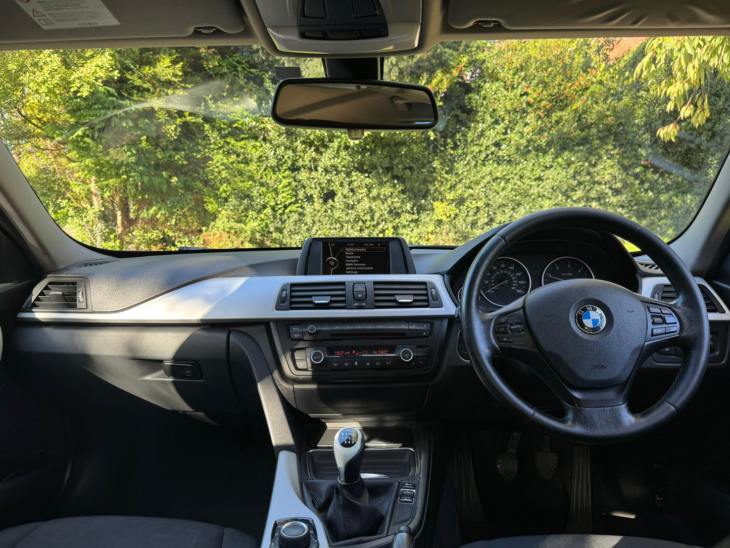 BMW 3 Series, 320d, Saloon - YT13OWZ
