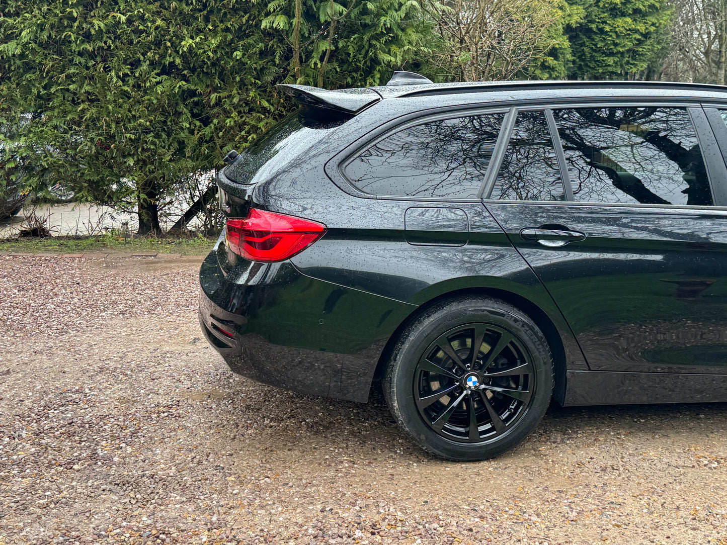 BMW 3 Series, SE, 318d, Estate - YK68NOJ