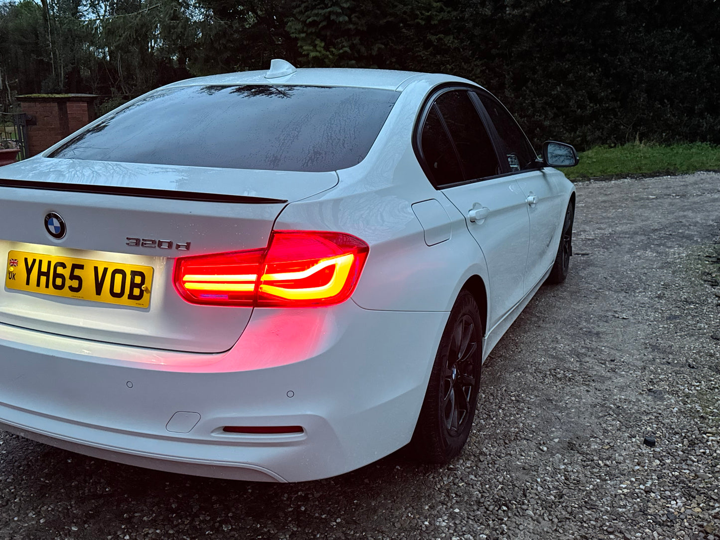 BMW 3 Series, 320d, Saloon - YH65VOB