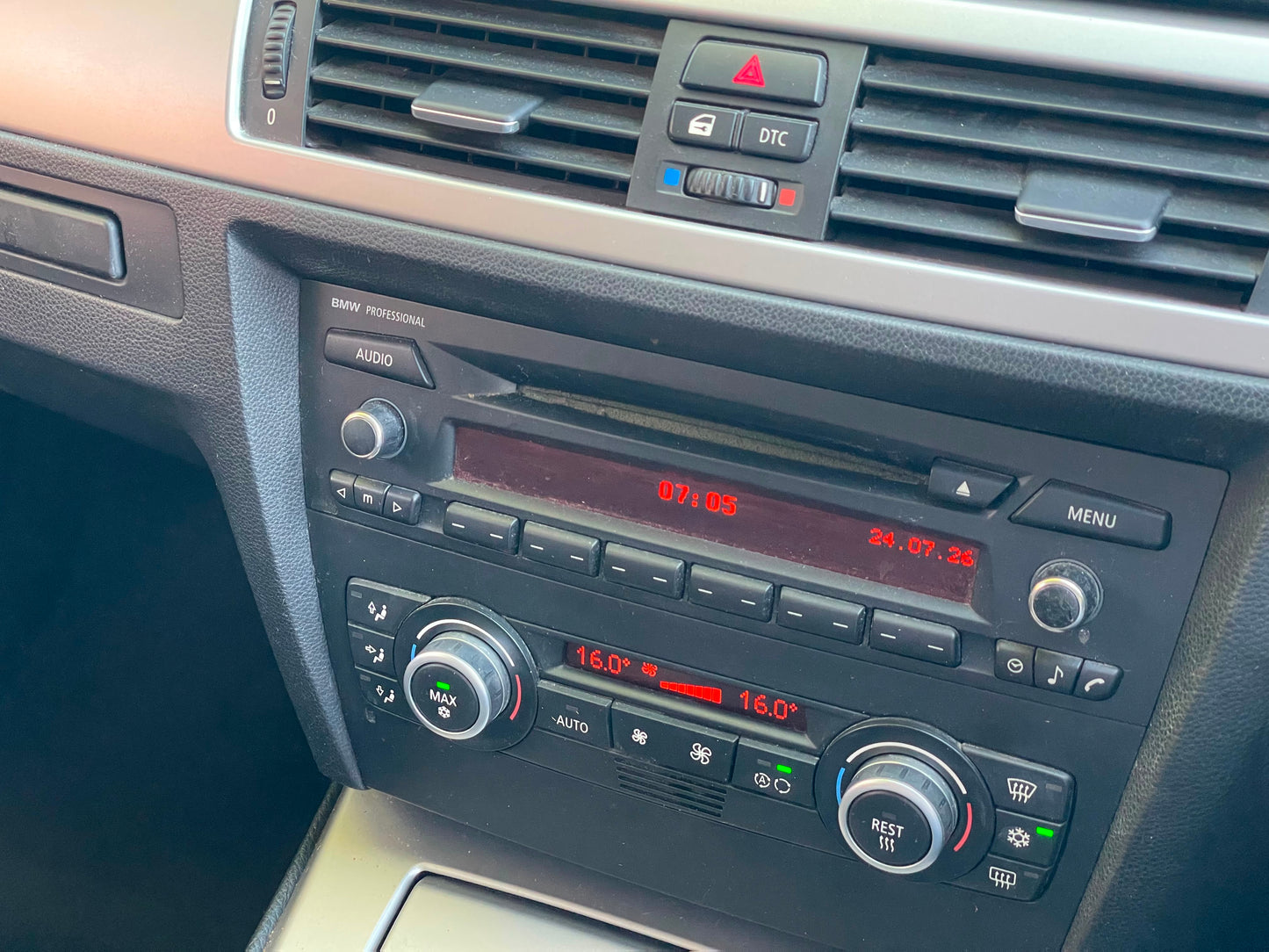 BMW 3 Series, SE, 318d, Estate - YG07PYD