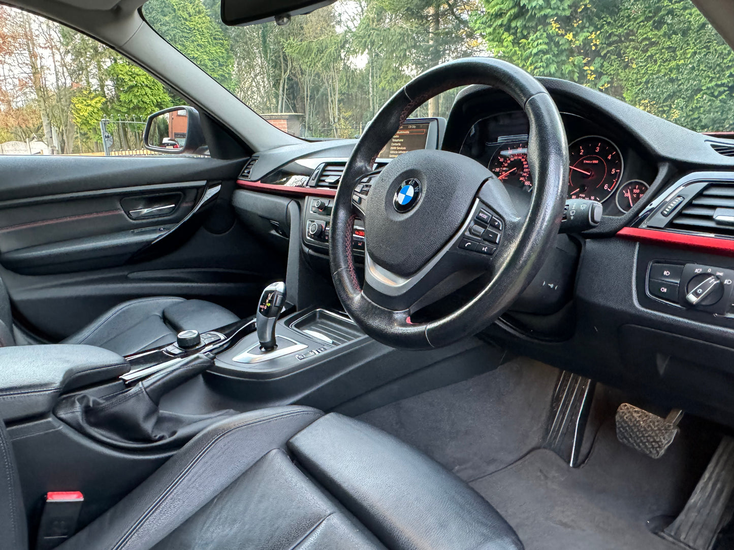 BMW 3 Series, Sport, 320d, Saloon - YK62OEU