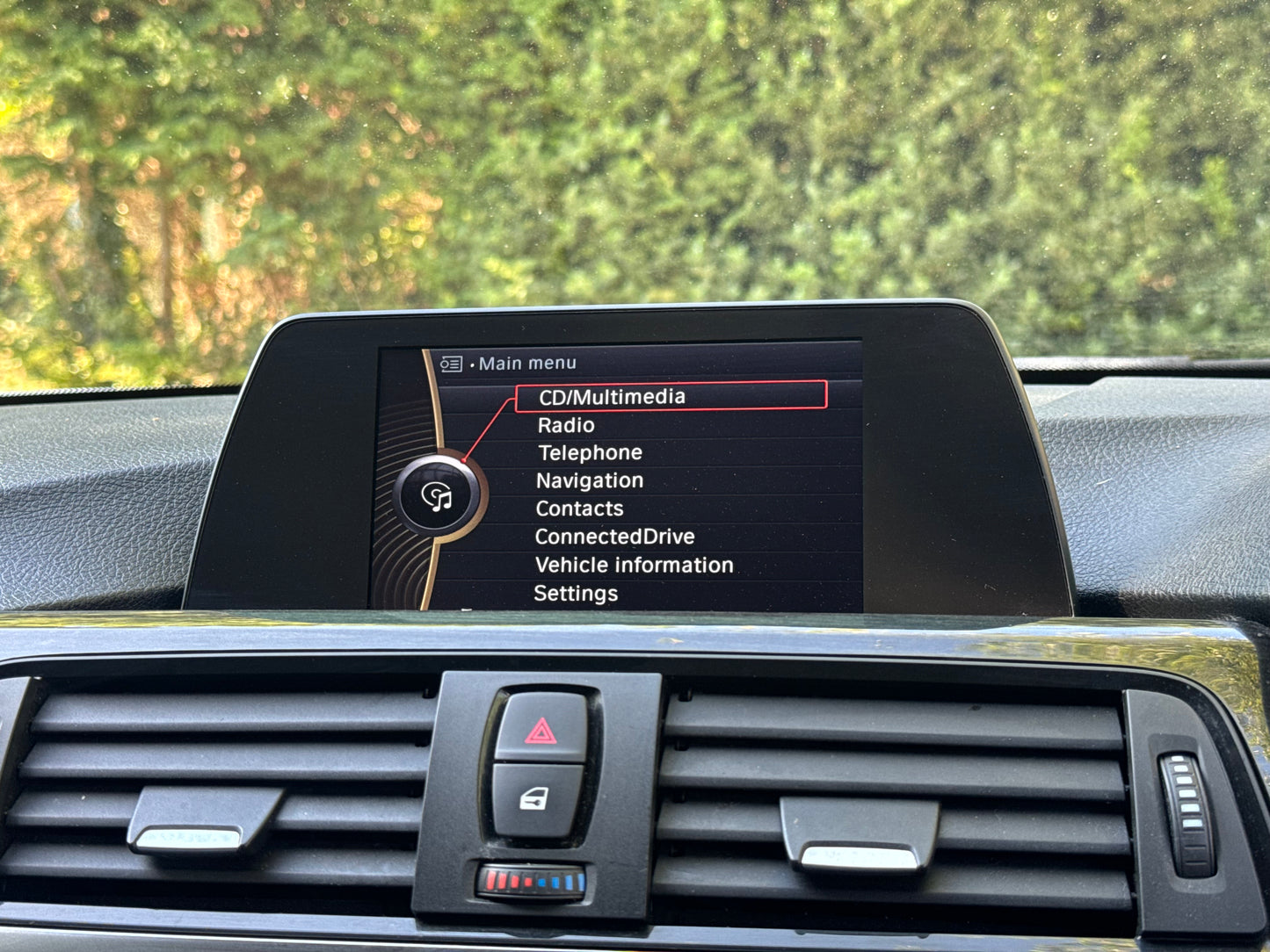 BMW 3 Series, Luxury, 320d, Saloon - YH13YNG