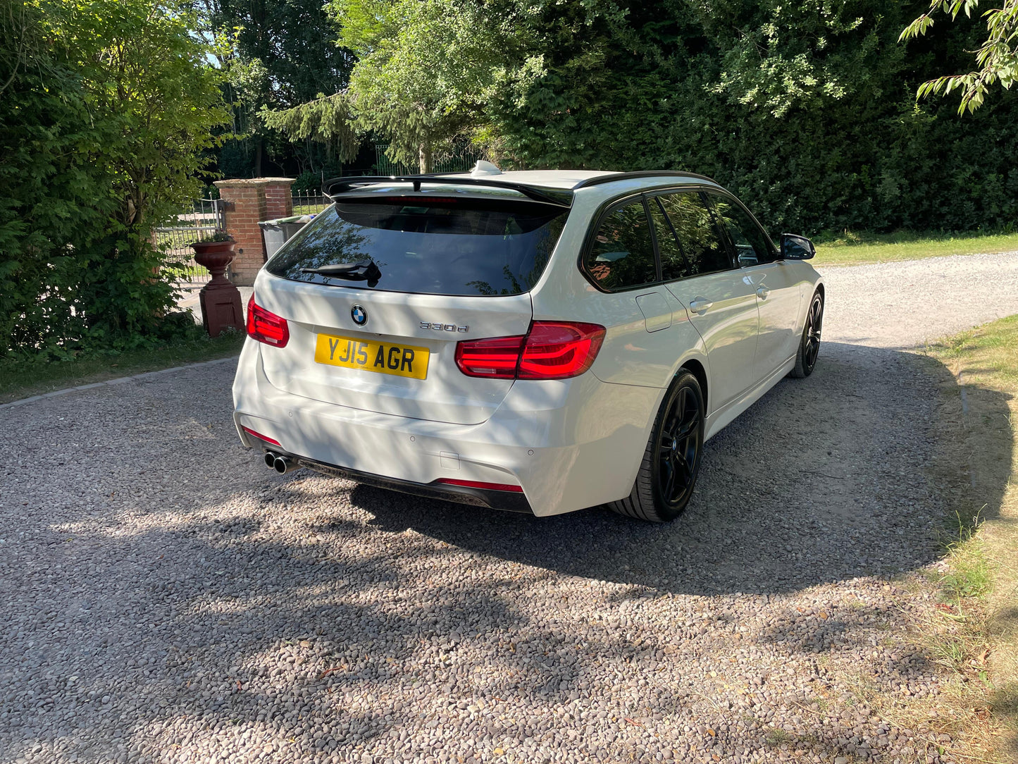 BMW 3 Series, M Sport, 330d, Estate - YJ15AGR