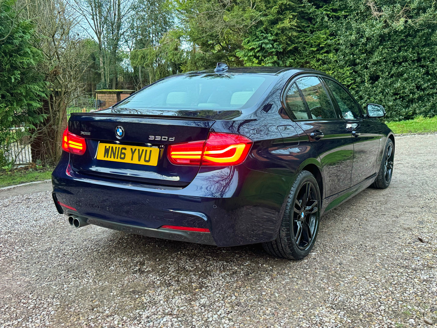 BMW 3 Series, M Sport, 330d, Individual, Saloon - WN16YVU