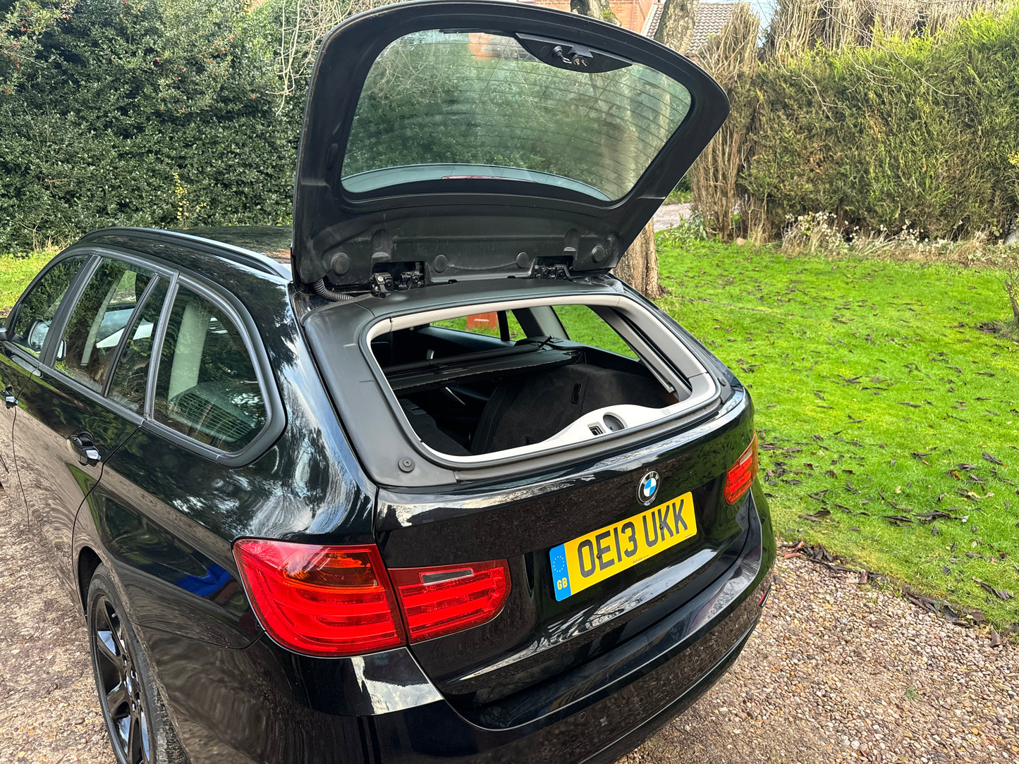 BMW 3 Series, 316d, Estate - OE13UKK