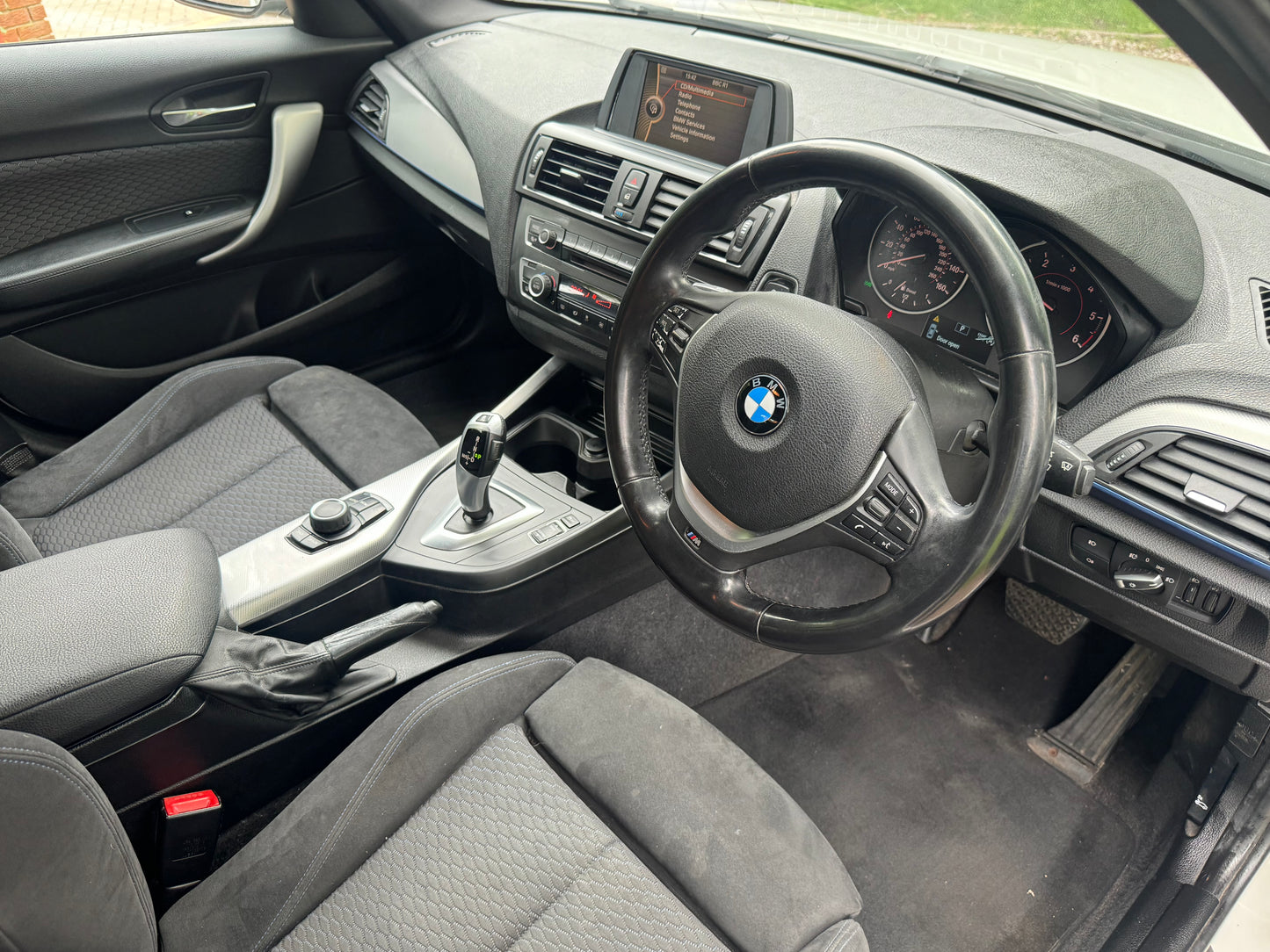 BMW 1 Series, M Sport, 120d, Hatchback - YH13YZX