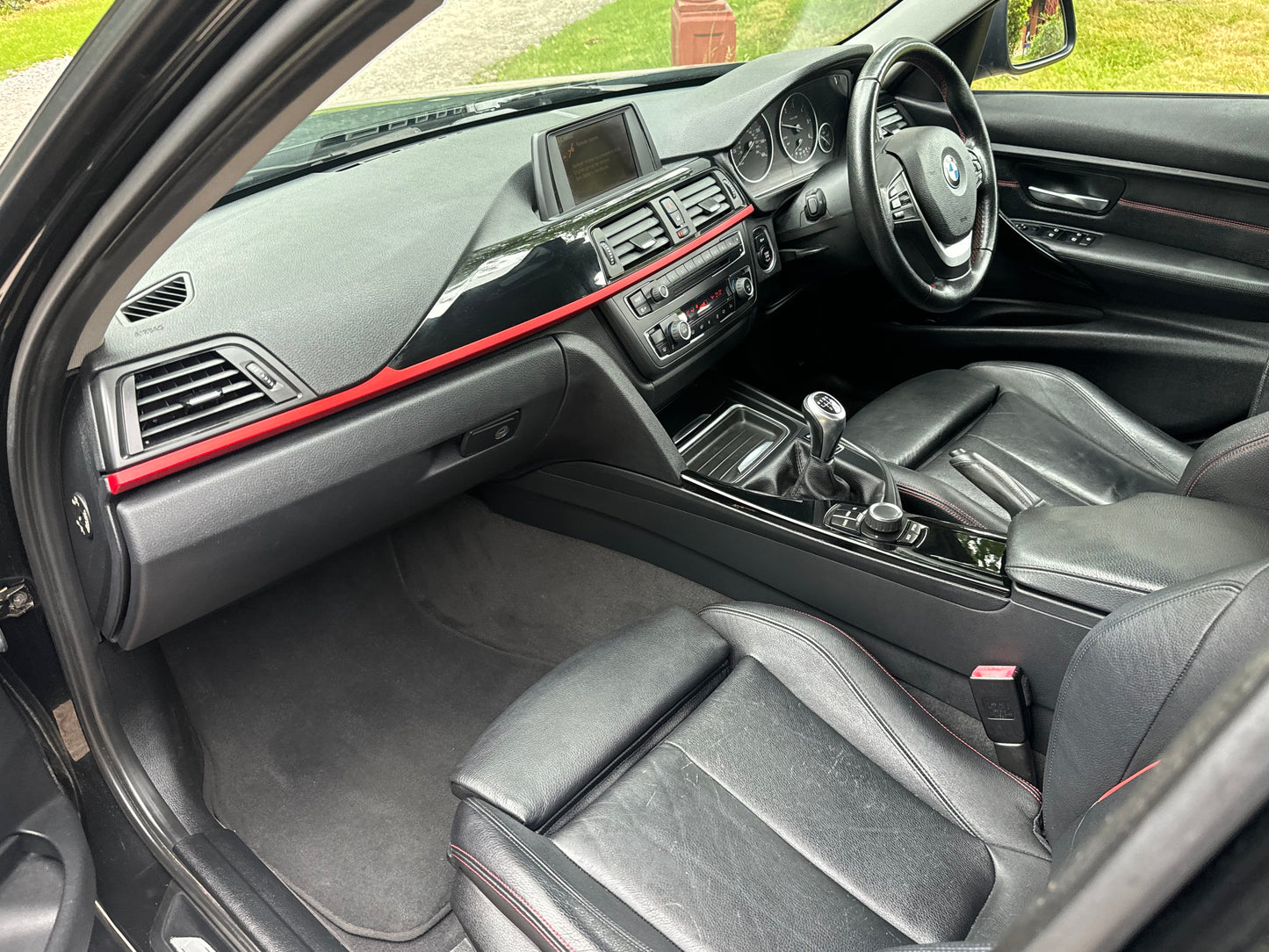BMW 3 Series, Sport, 320d, Saloon - LD12UUA