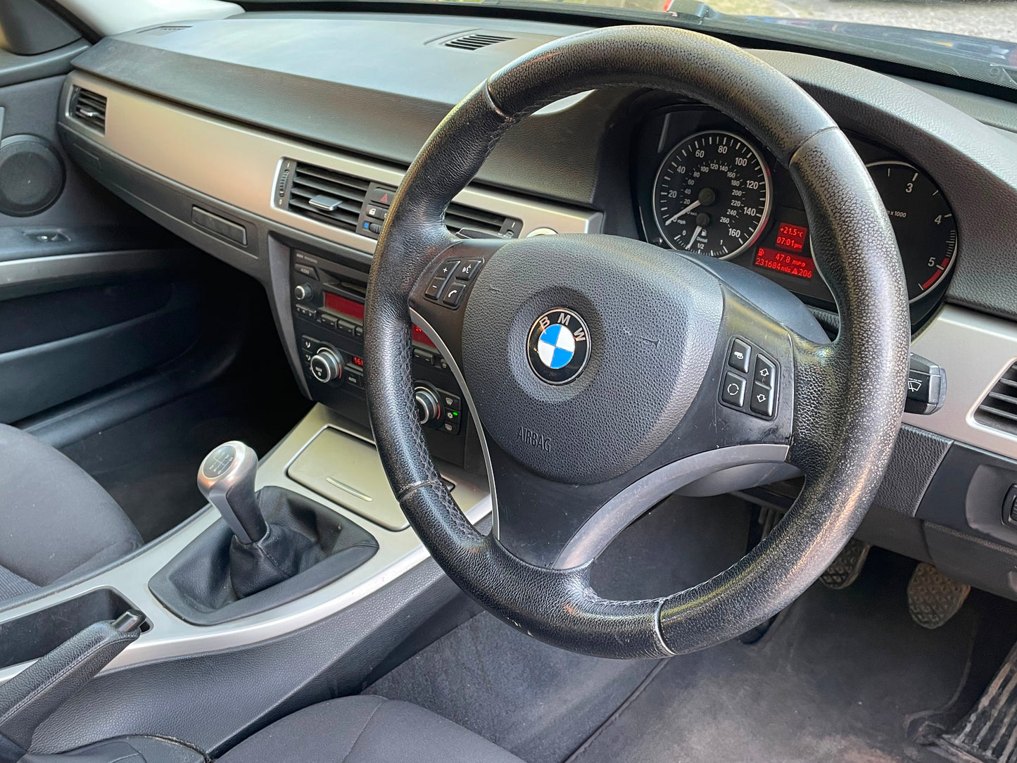 BMW 3 Series, SE, 318d, Estate - YG07PYD