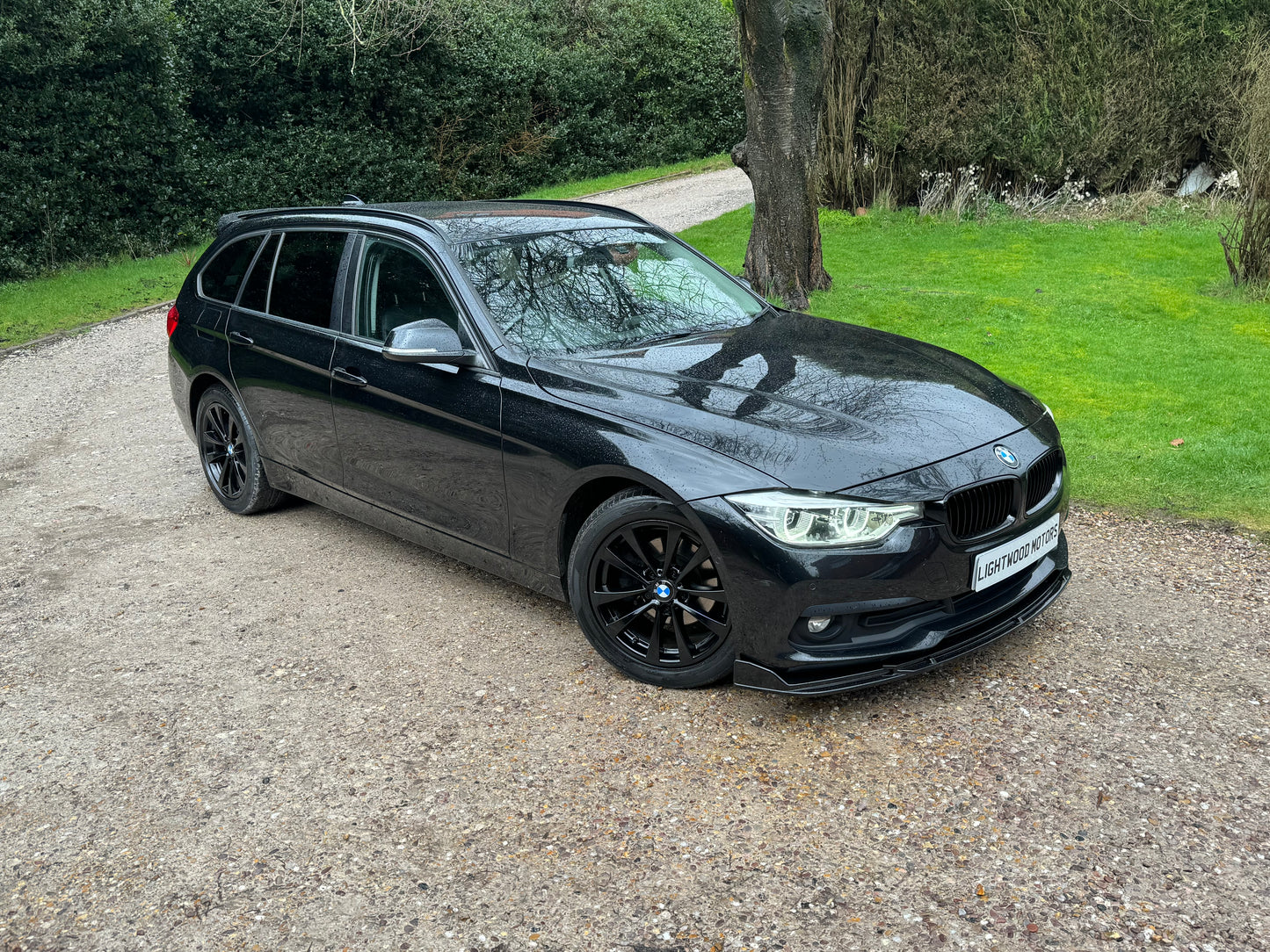 BMW 3 Series, SE, 318d, Estate - YK68NOJ