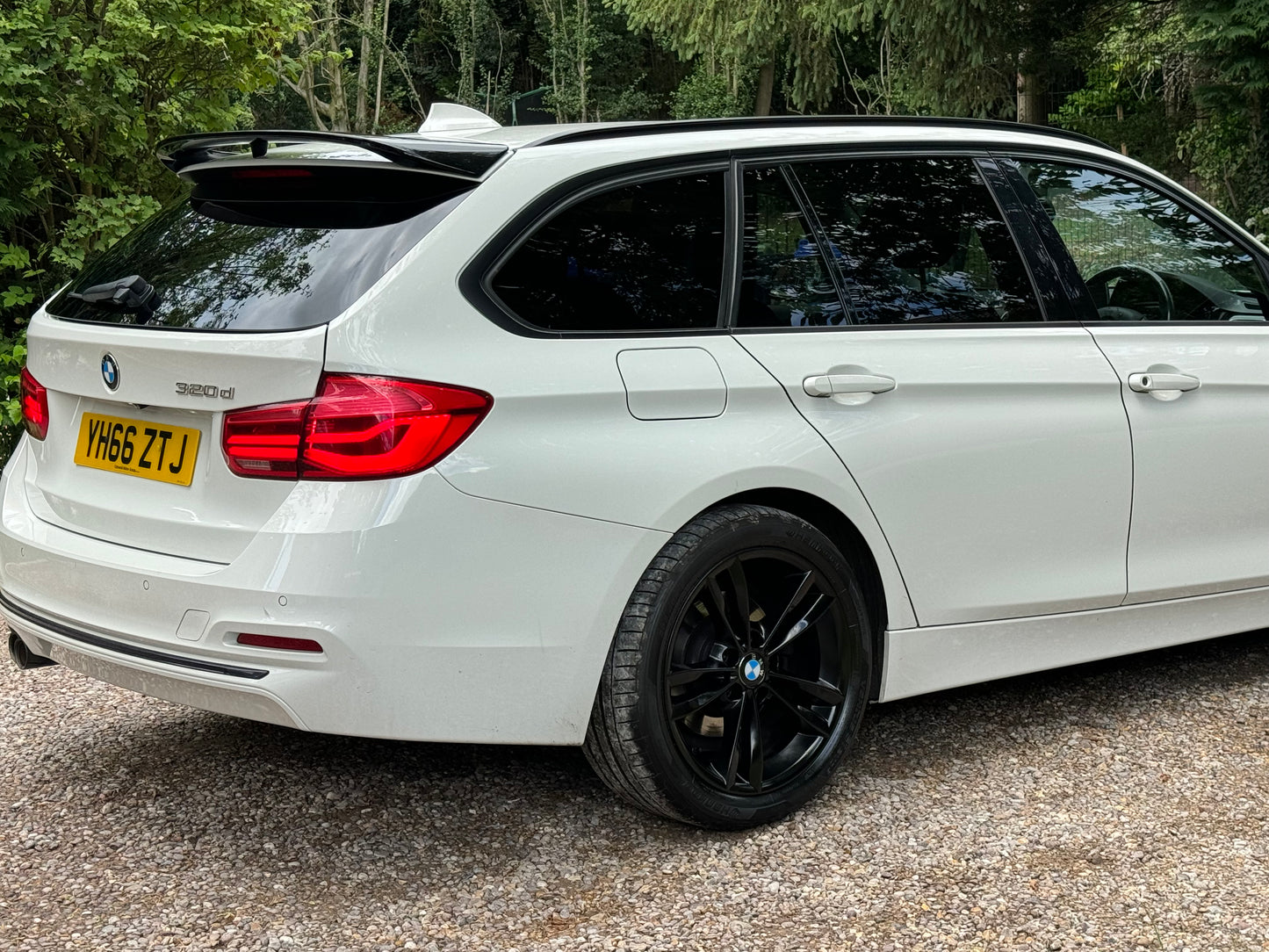 BMW 3 Series, Sport, 320d, Estate - YH66ZTJ