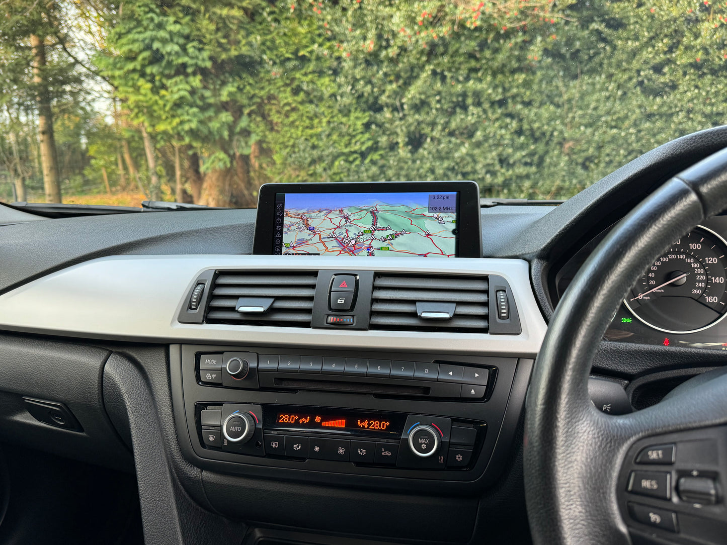 BMW 3 Series, 318d, Saloon - YC12LBF