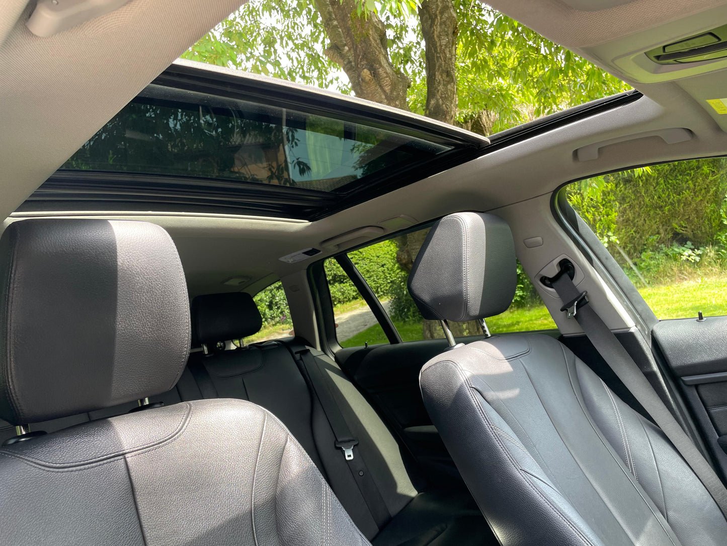 BMW 3 Series, Luxury, xDrive, 320d, Estate - YJ63EZM