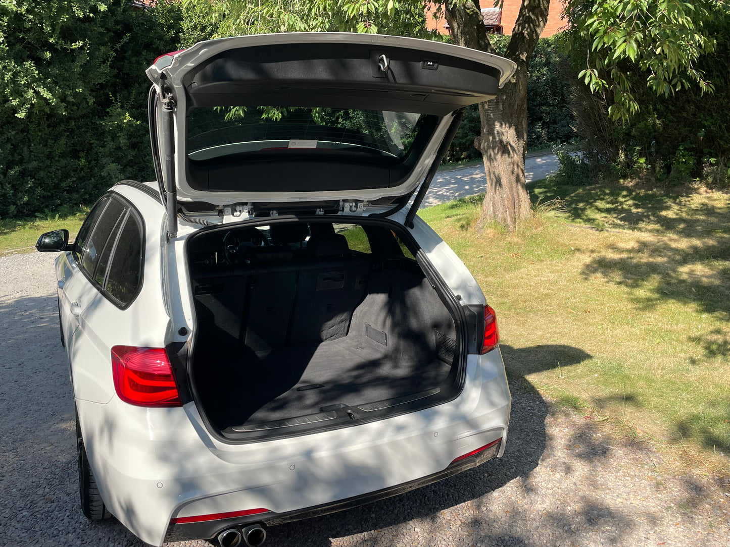 BMW 3 Series, M Sport, 330d, Estate - YJ15AGR