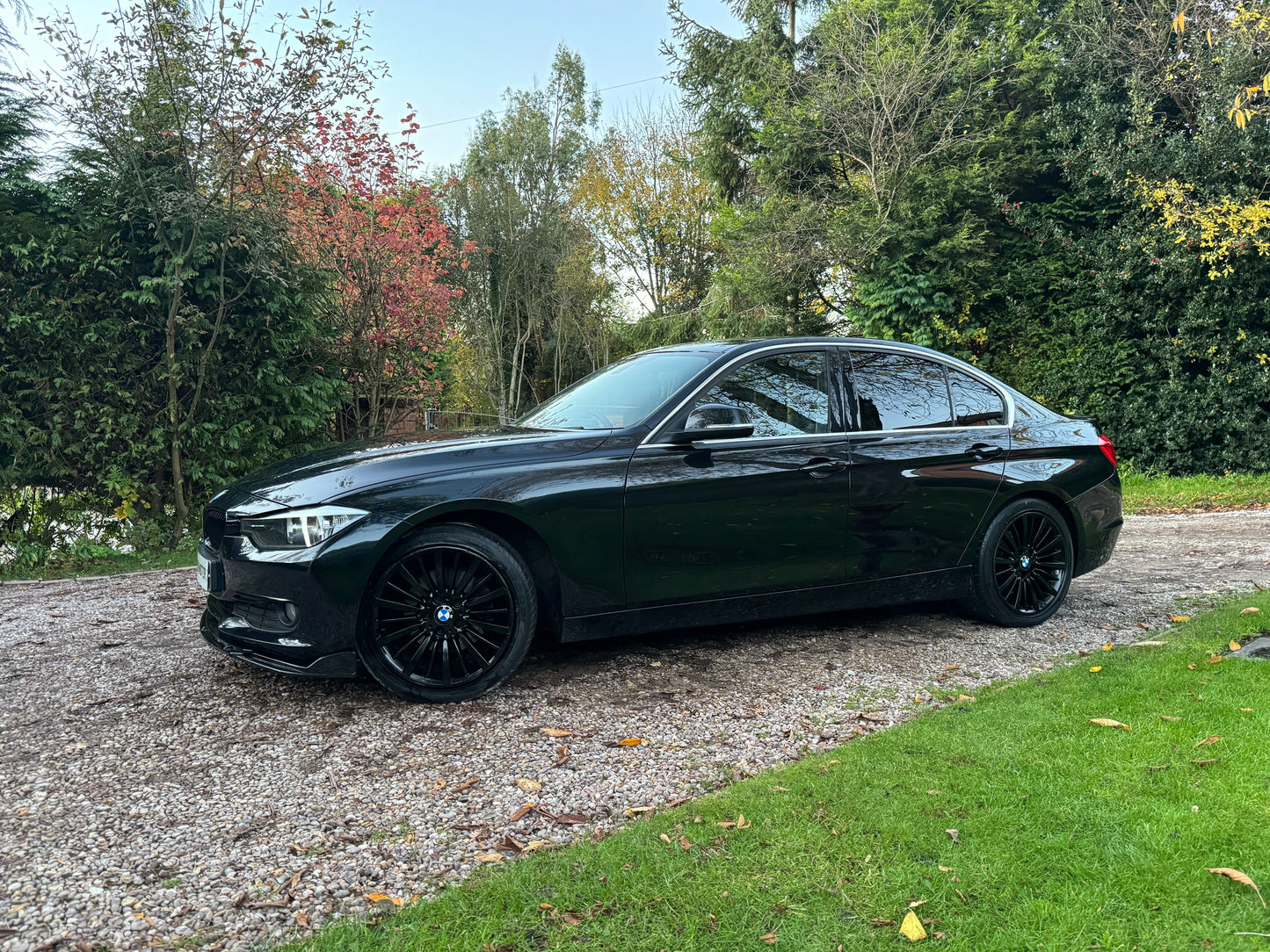 BMW 3 Series, 320d, Saloon - YE13DFF