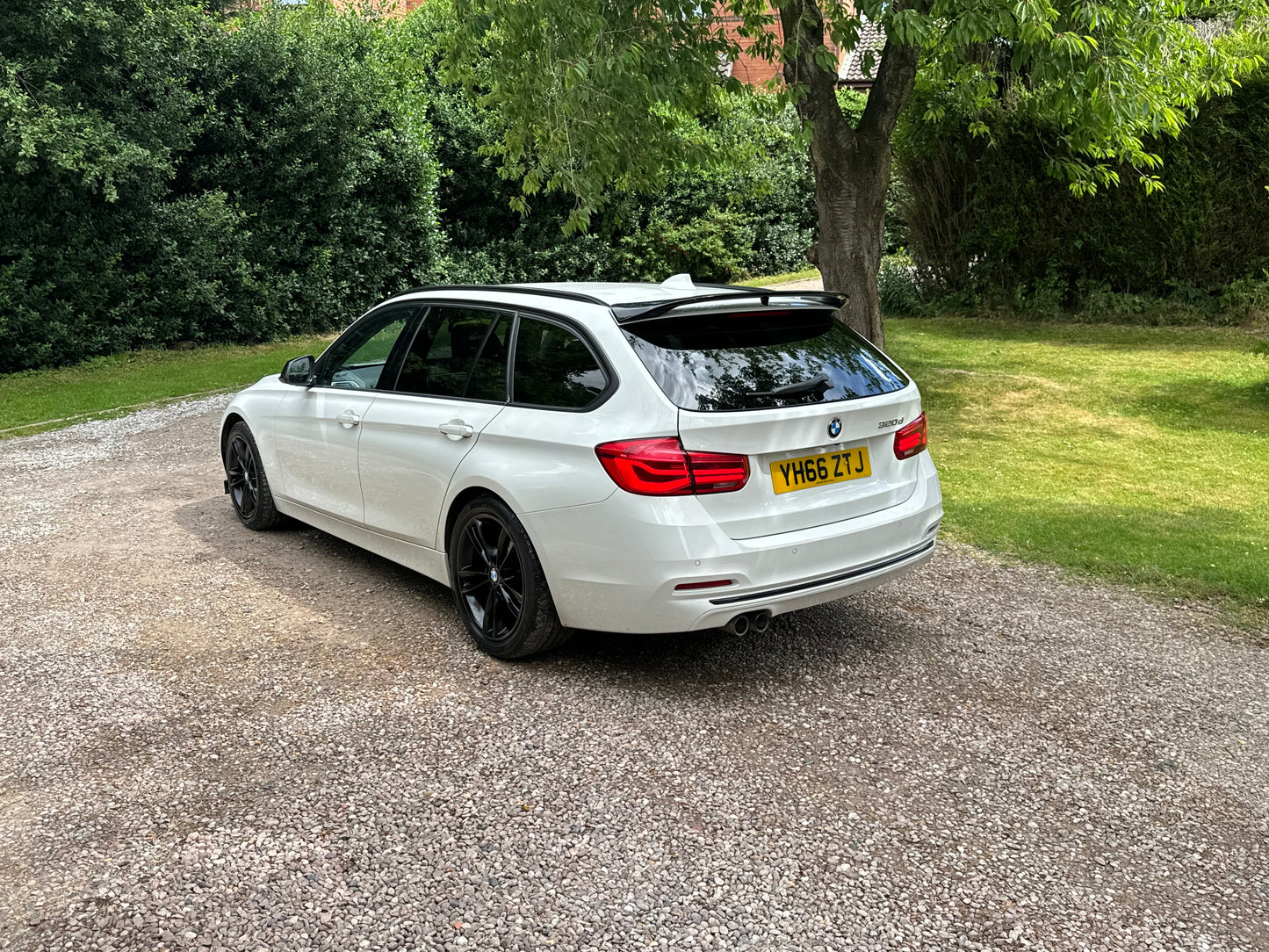 BMW 3 Series, Sport, 320d, Estate - YH66ZTJ