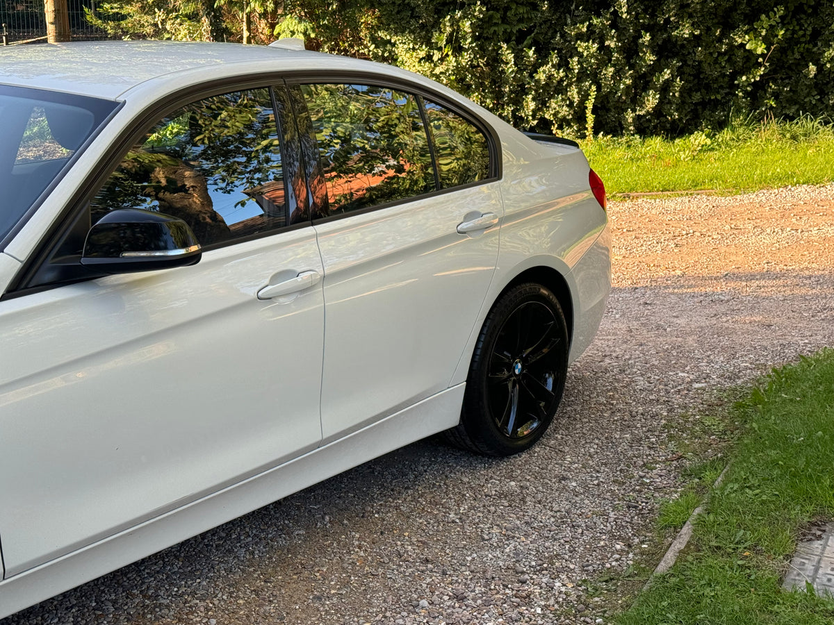 BMW 3 Series, Sport, 320d, Saloon - NG16DDO