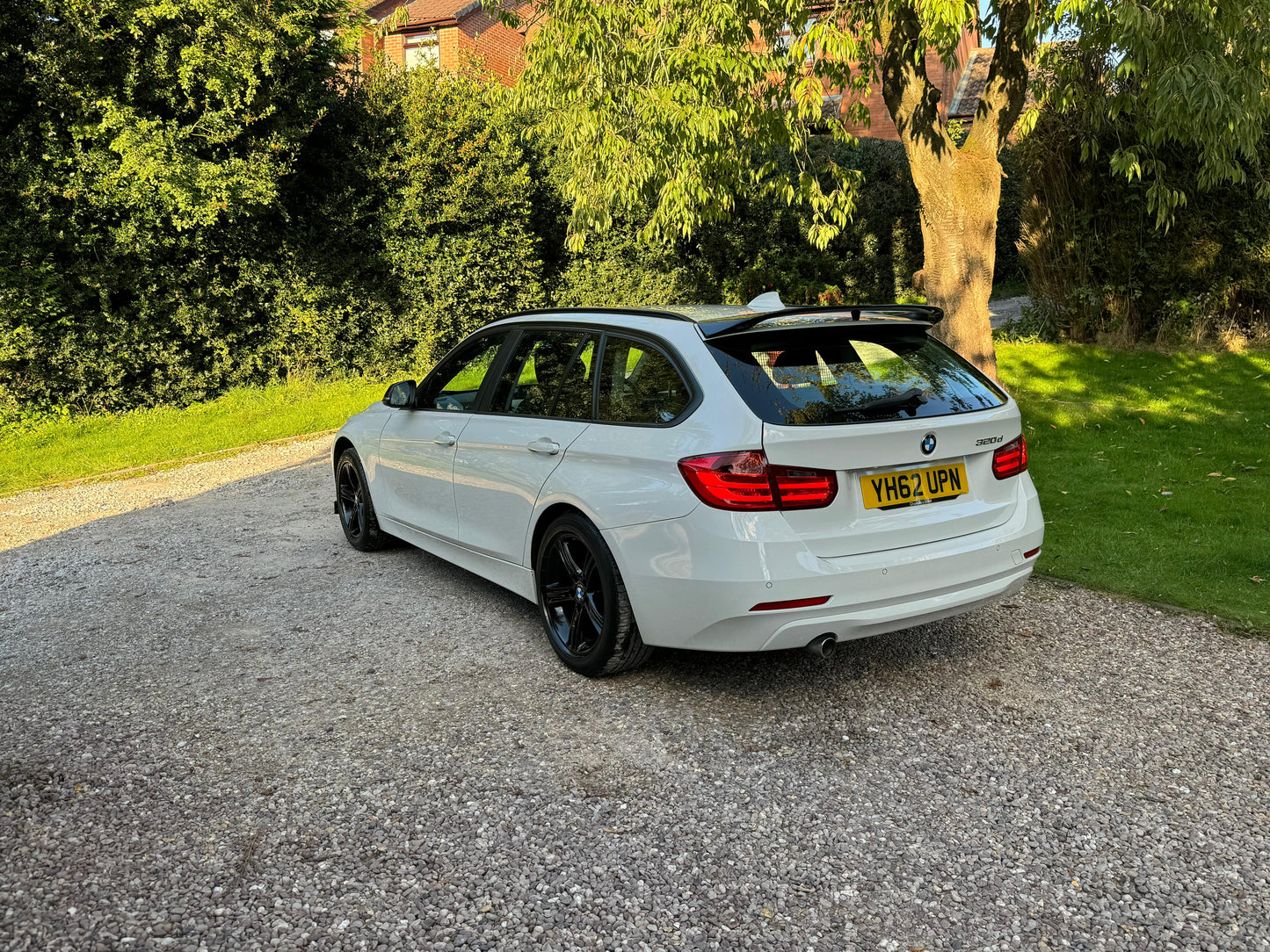 BMW 3 Series, 320d, Estate - YH62UPN