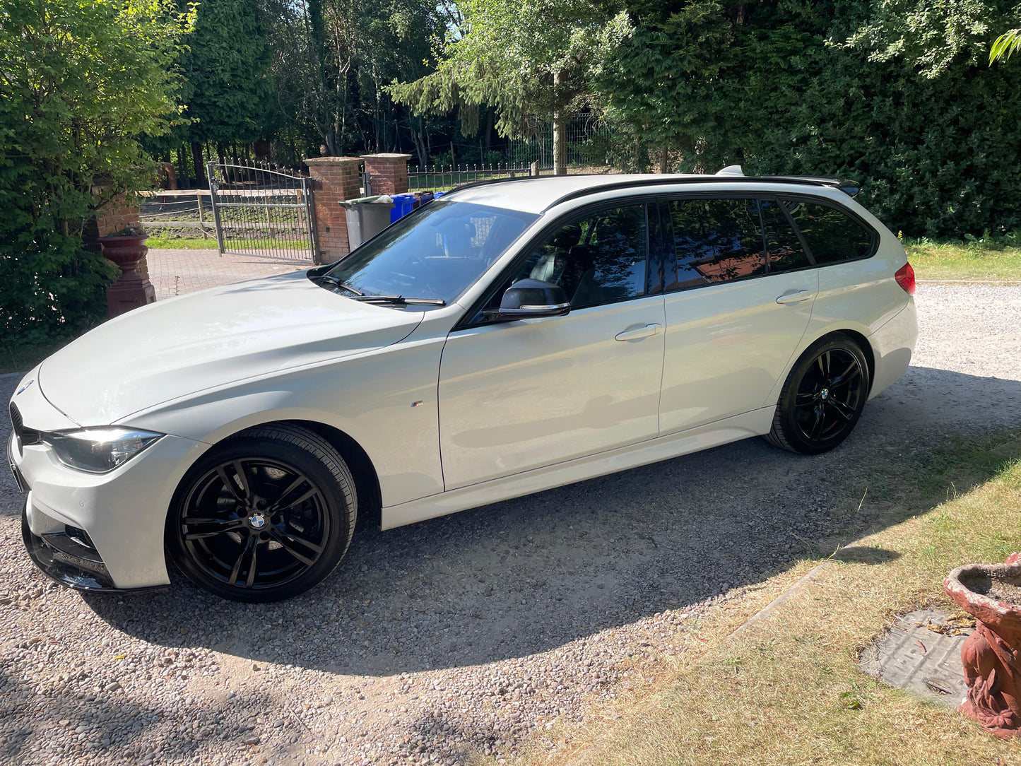 BMW 3 Series, M Sport, 330d, Estate - YJ15AGR