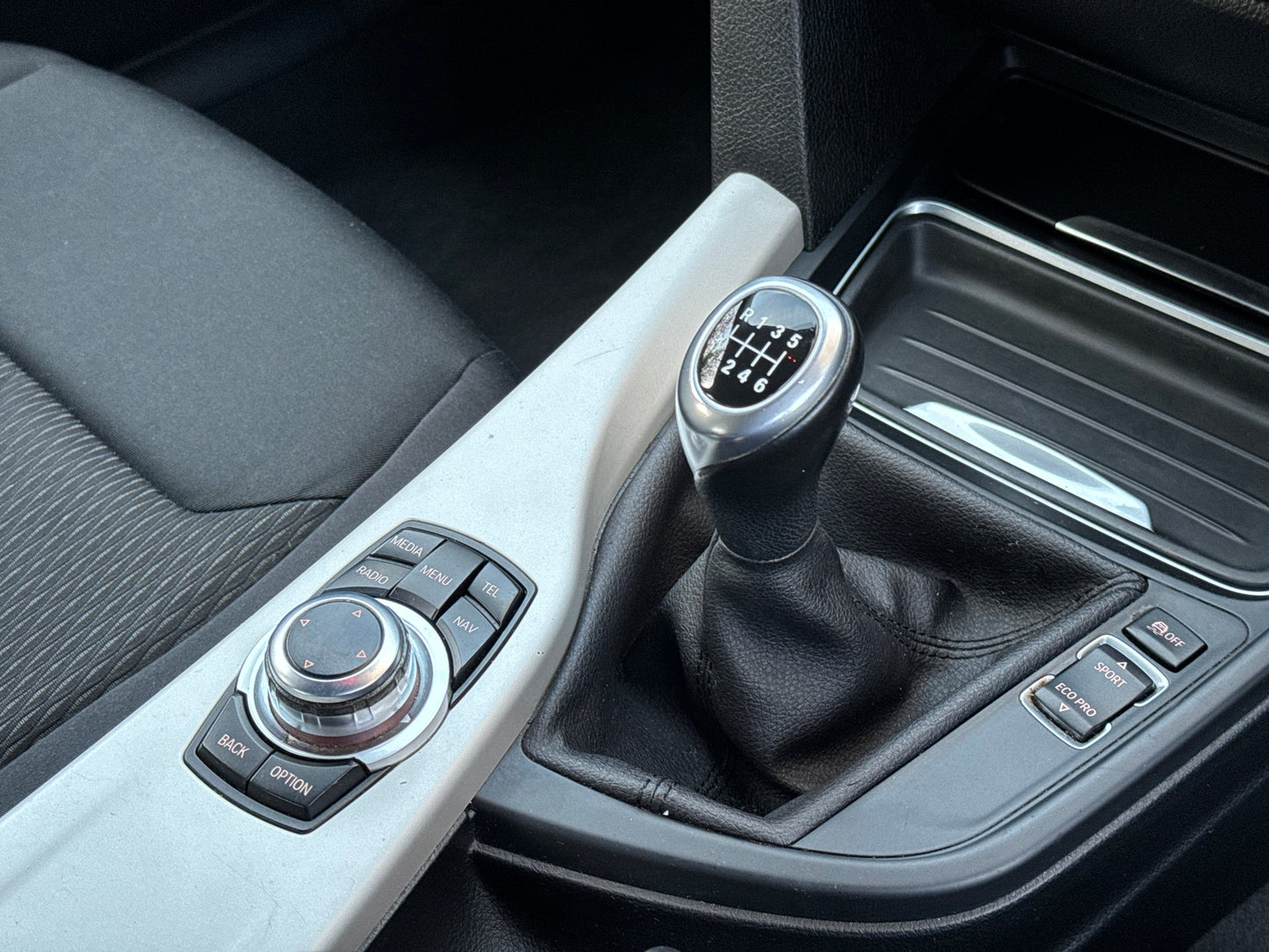 BMW 3 Series, 320d, Saloon - VU15YHG