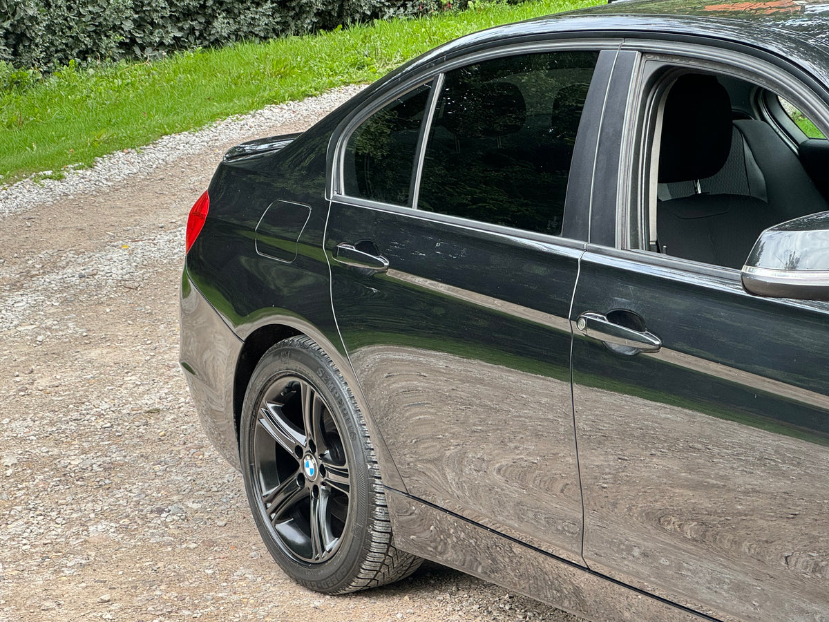 BMW 3 Series, SE, 318d, Saloon - LX13GGO