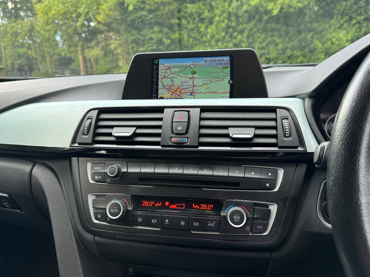BMW 3 Series, Sport, 320d, Saloon - DN64YBV