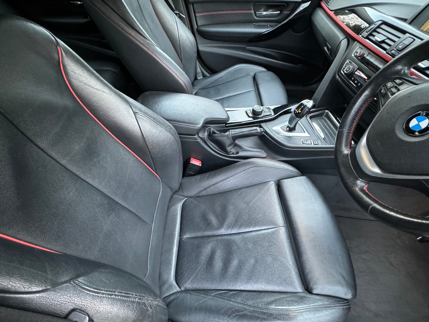 BMW 3 Series, Sport, 320d, Saloon - YK62OEU