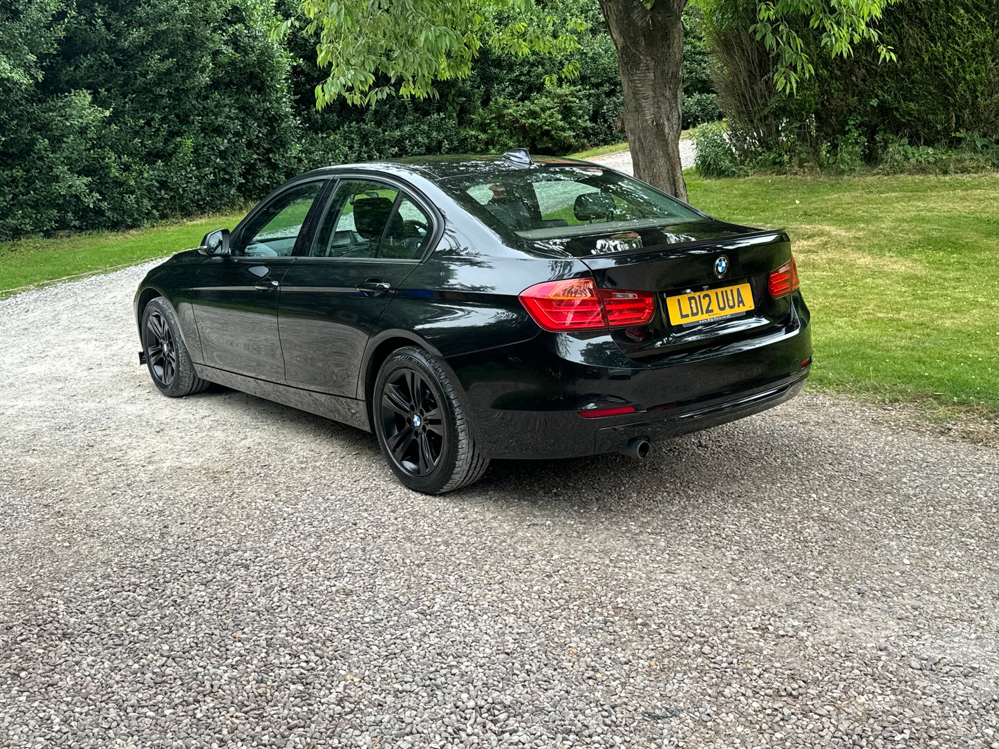 BMW 3 Series, Sport, 320d, Saloon - LD12UUA
