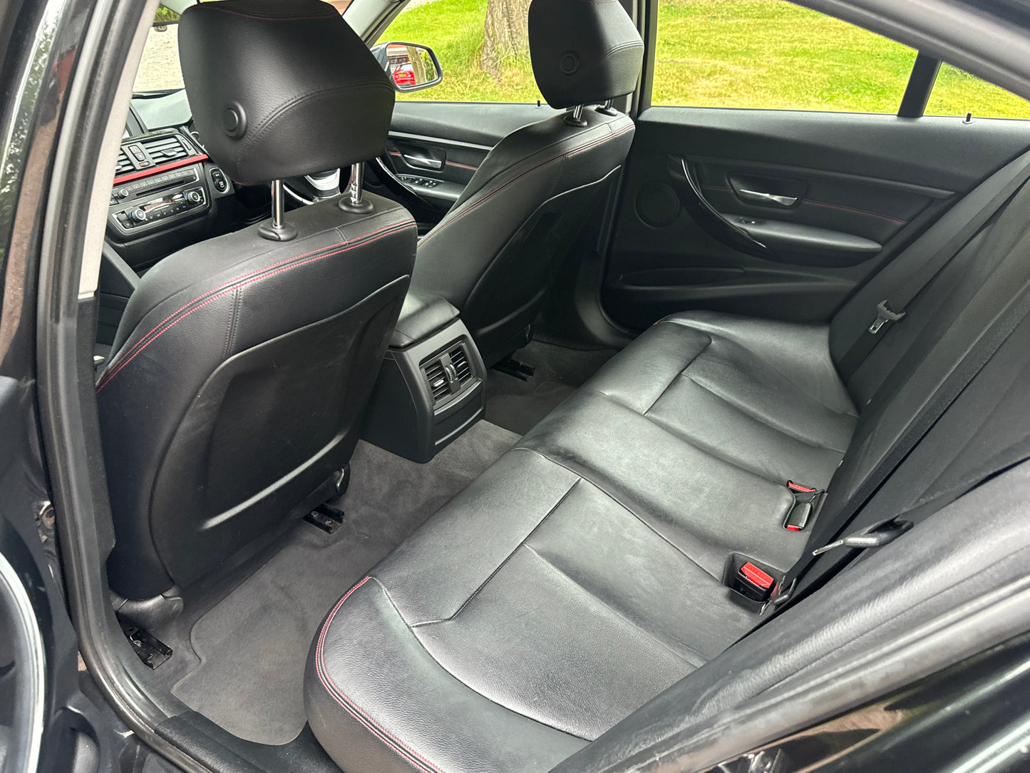 BMW 3 Series, Sport, 320d, Saloon - LD12UUA