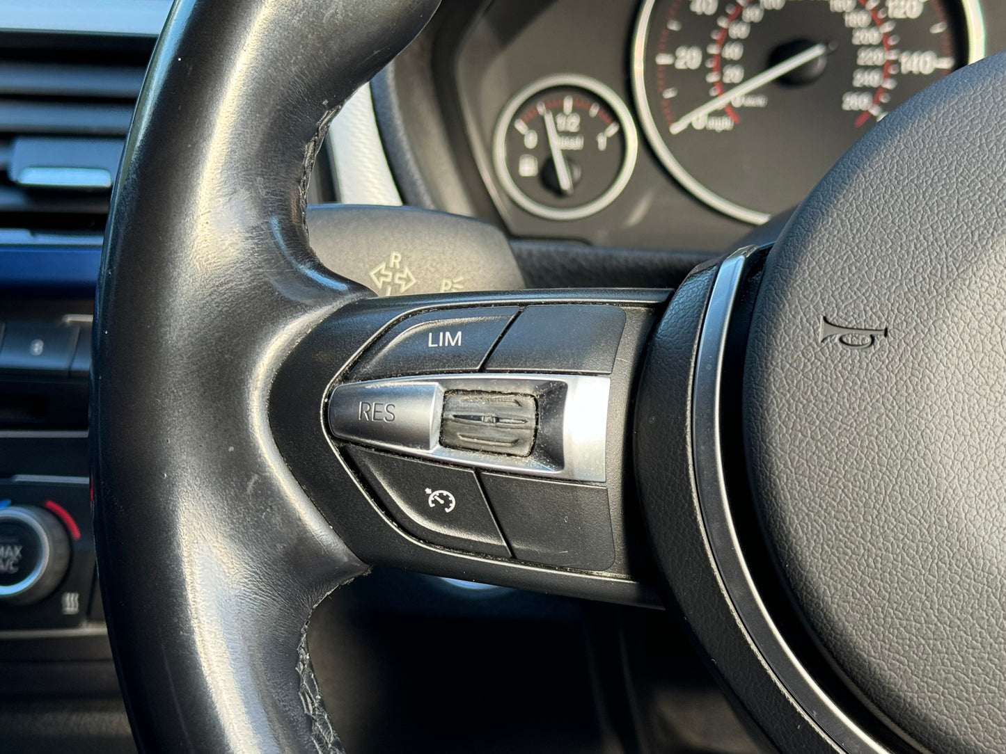 BMW 3 Series, M Sport, 318d, Saloon - GU64HFL