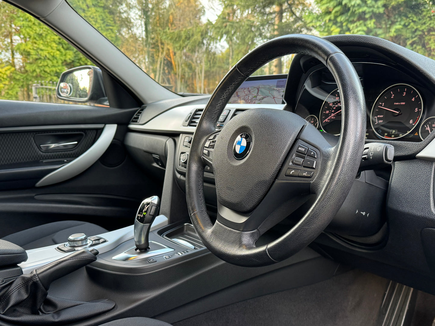 BMW 3 Series, 318d, Saloon - YC12LBF