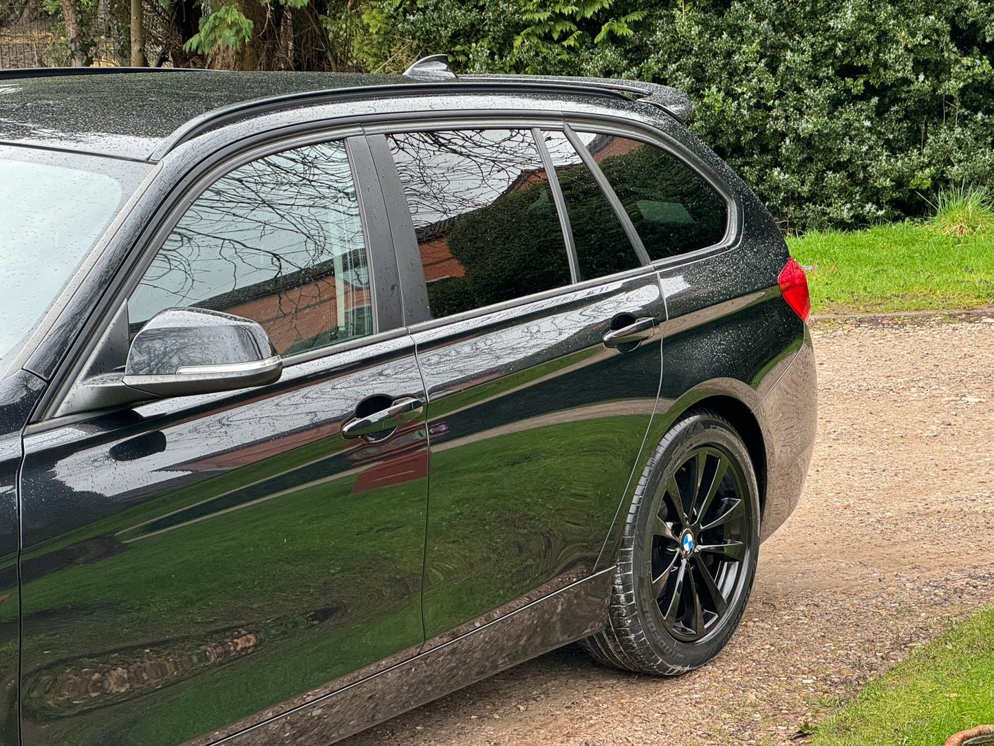 BMW 3 Series, SE, 318d, Estate - YK68NOJ