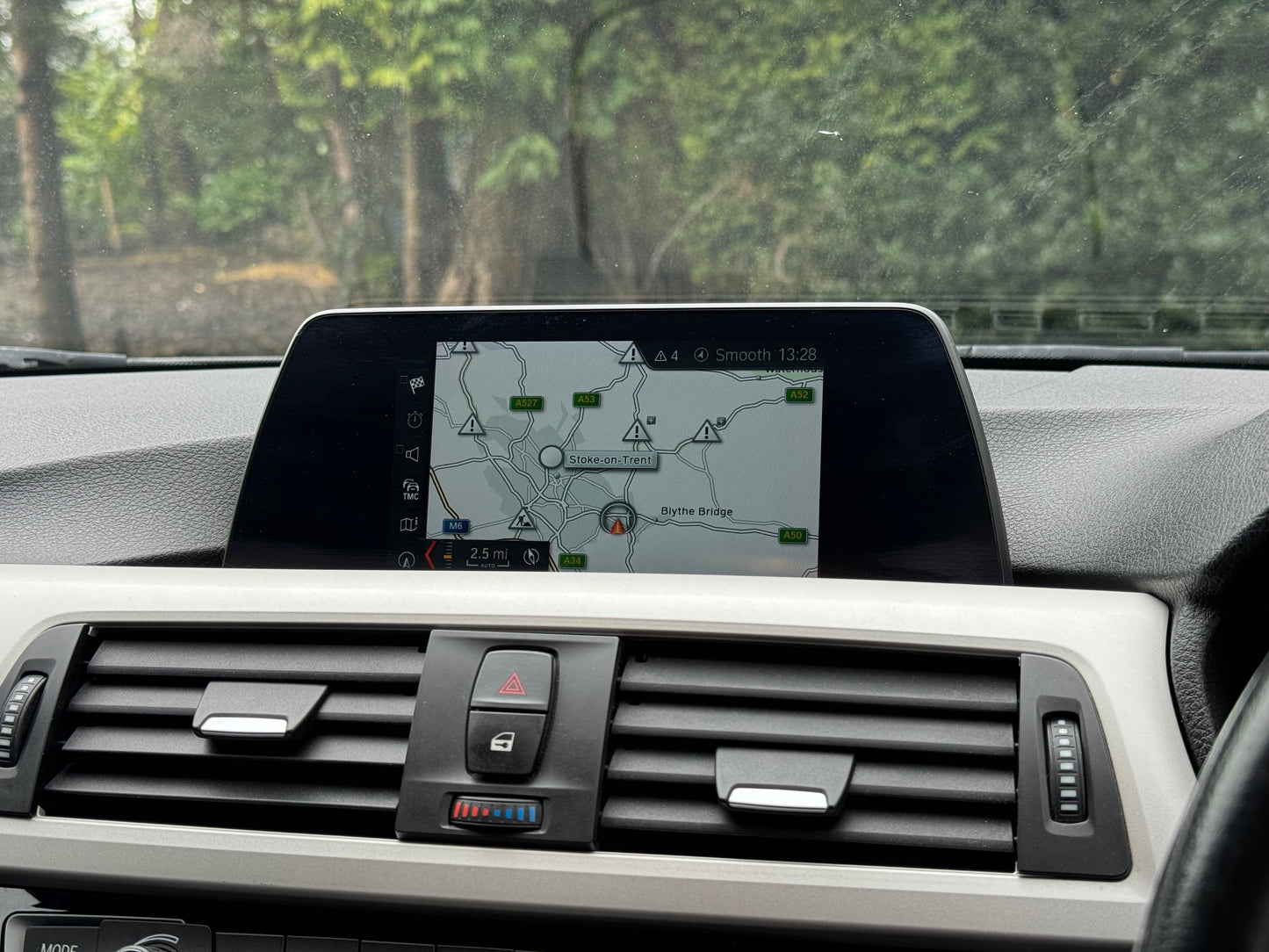 BMW 3 Series, SE, 318d, Estate - YK68NOJ