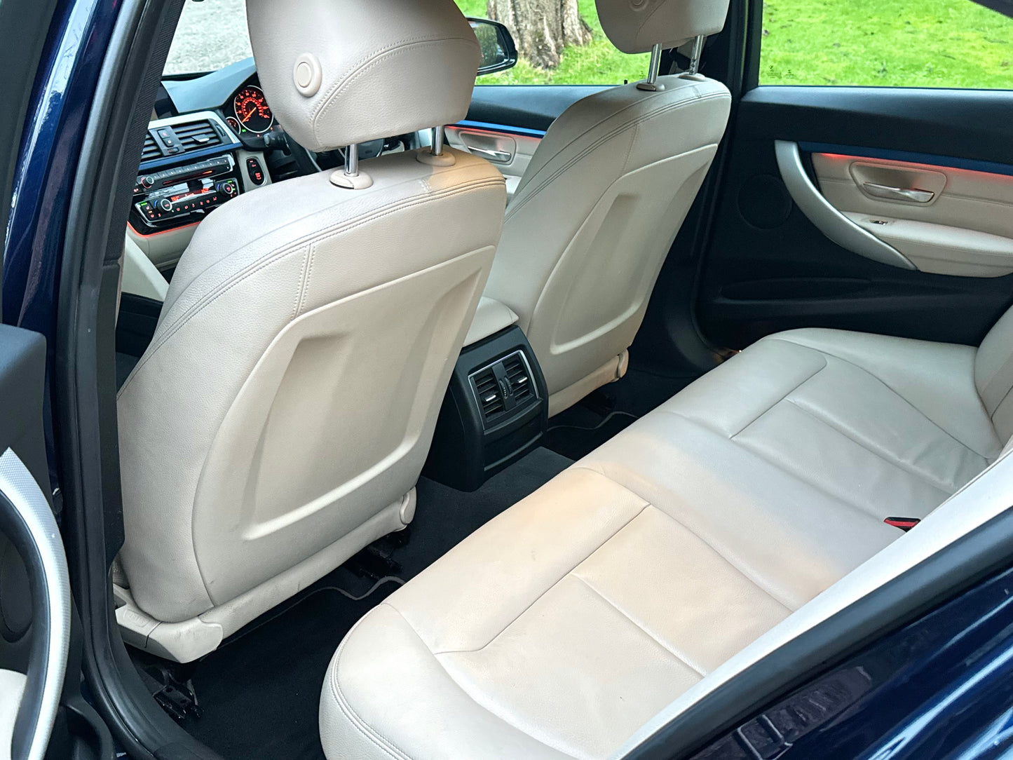 BMW 3 Series, M Sport, 330d, Individual, Saloon - WN16YVU