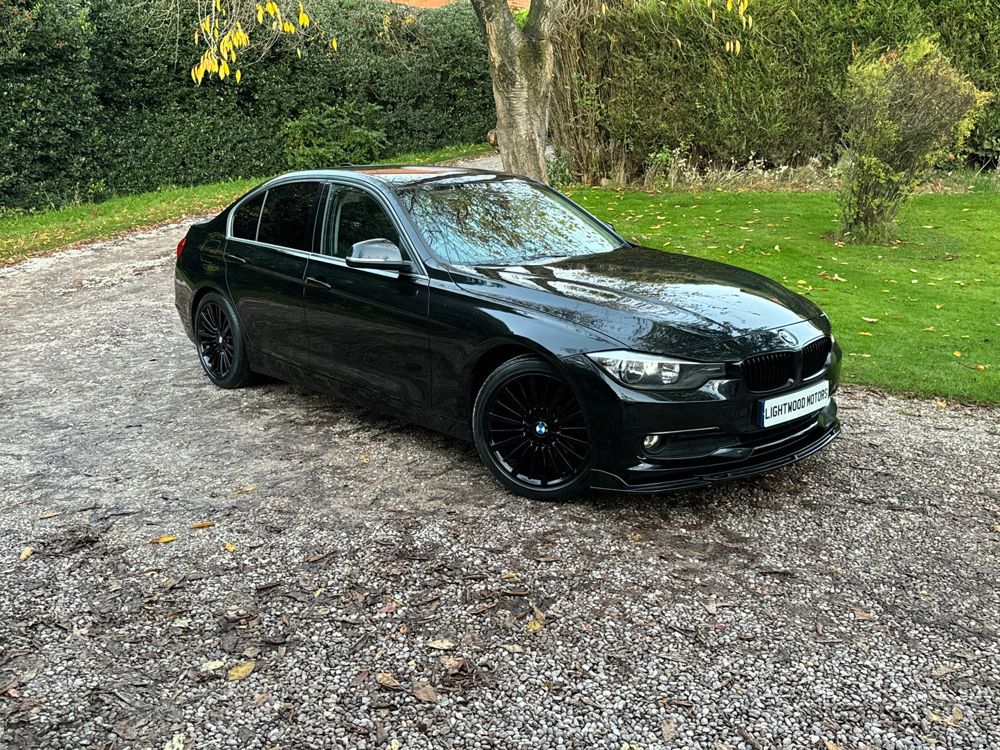 BMW 3 Series, 320d, Saloon - YE13DFF