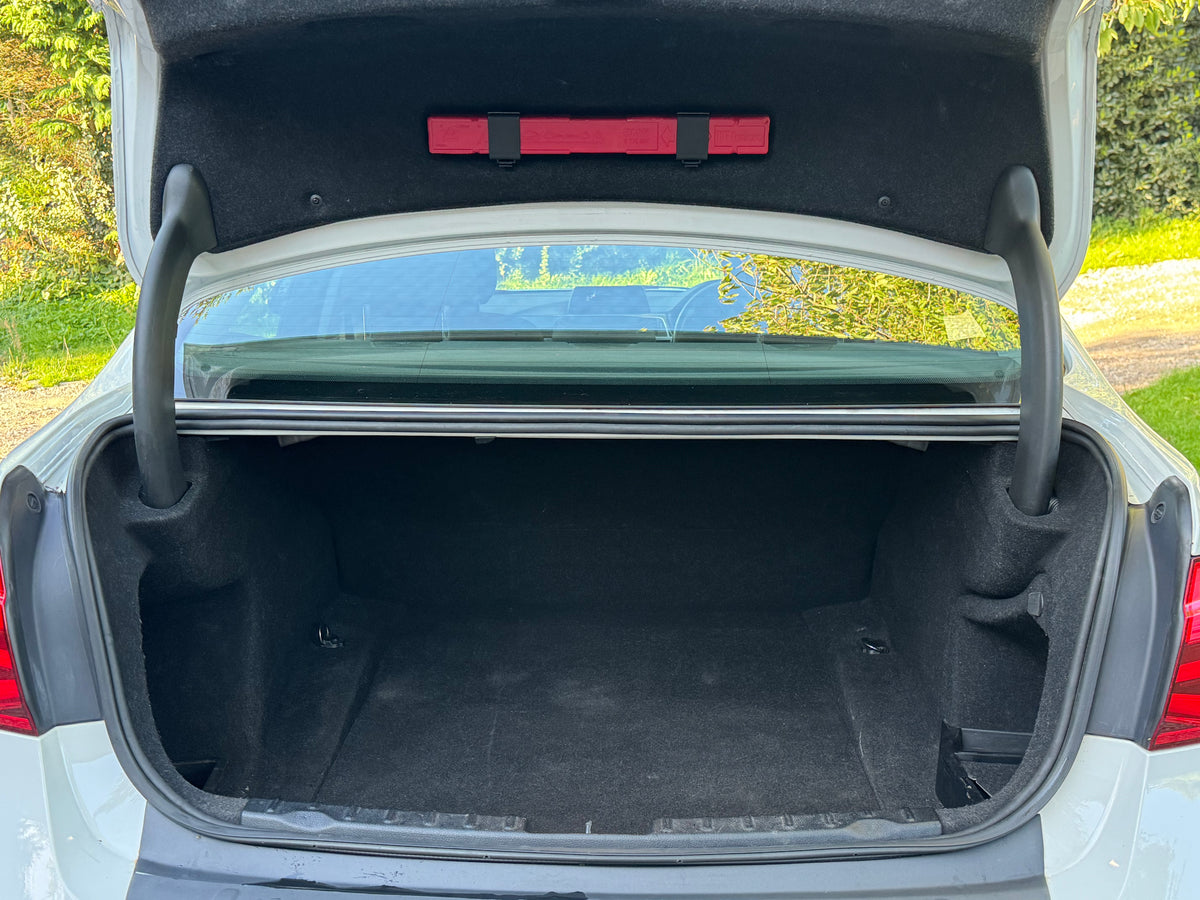 BMW 3 Series, Sport, 320d, Saloon - NG16DDO