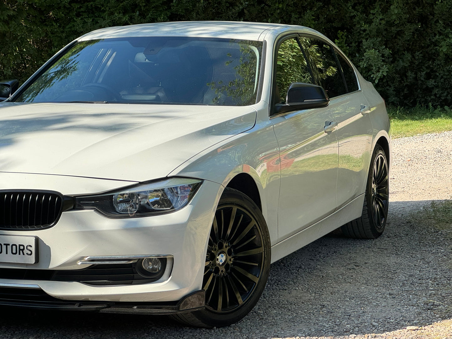BMW 3 Series, Luxury, 320d, Saloon - YH13YNG