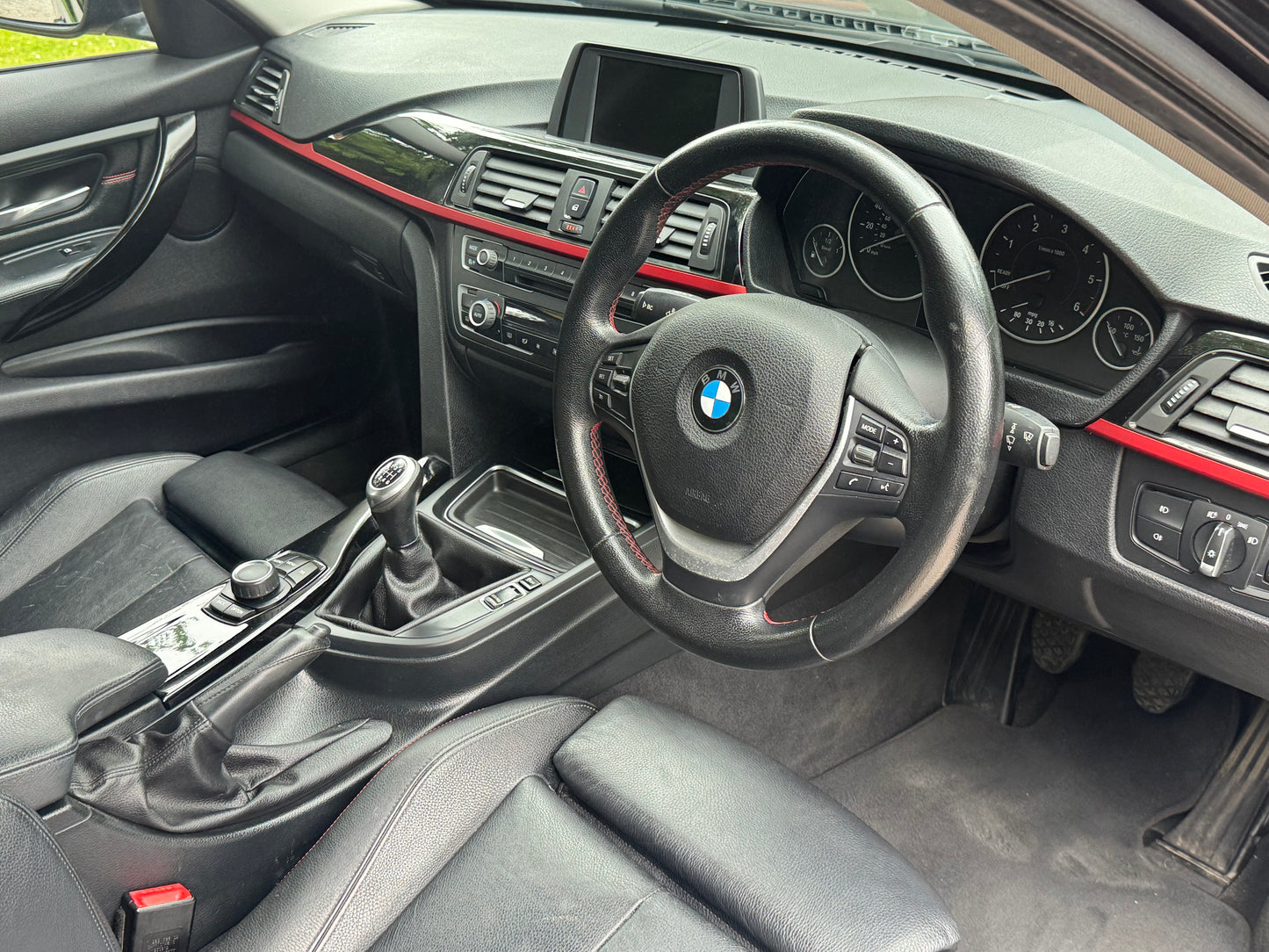 BMW 3 Series, Sport, 320d, Saloon - LD12UUA