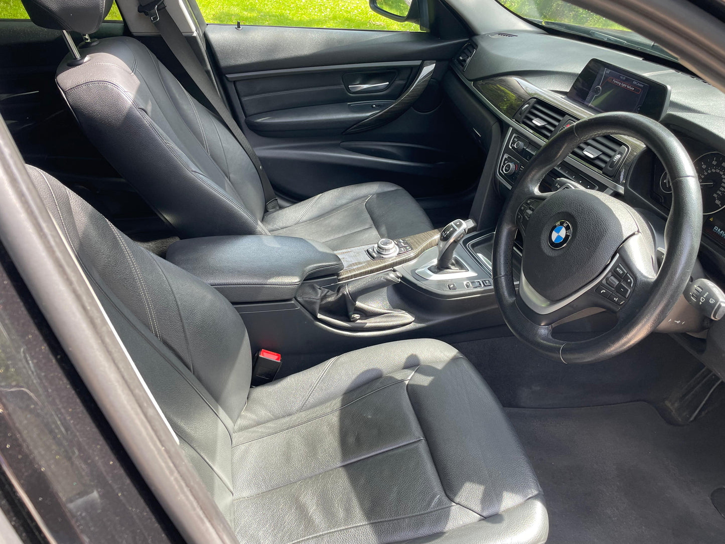 BMW 3 Series, Luxury, xDrive, 320d, Estate - YJ63EZM