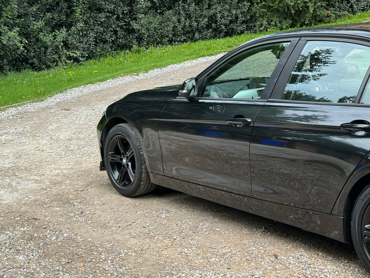 BMW 3 Series, SE, 318d, Saloon - LX13GGO