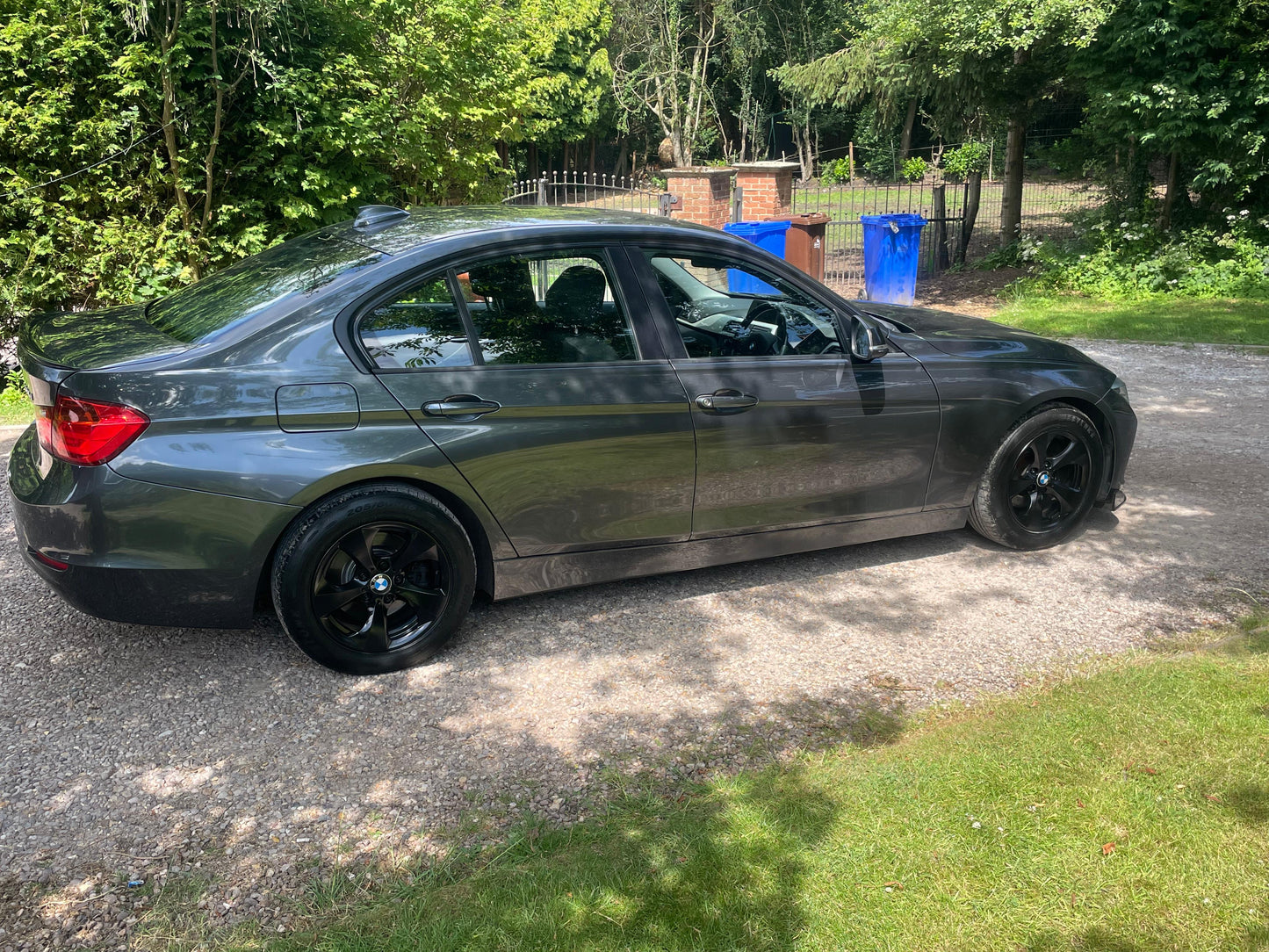 BMW 3 Series, ED, 320d, Saloon - YG15LBX