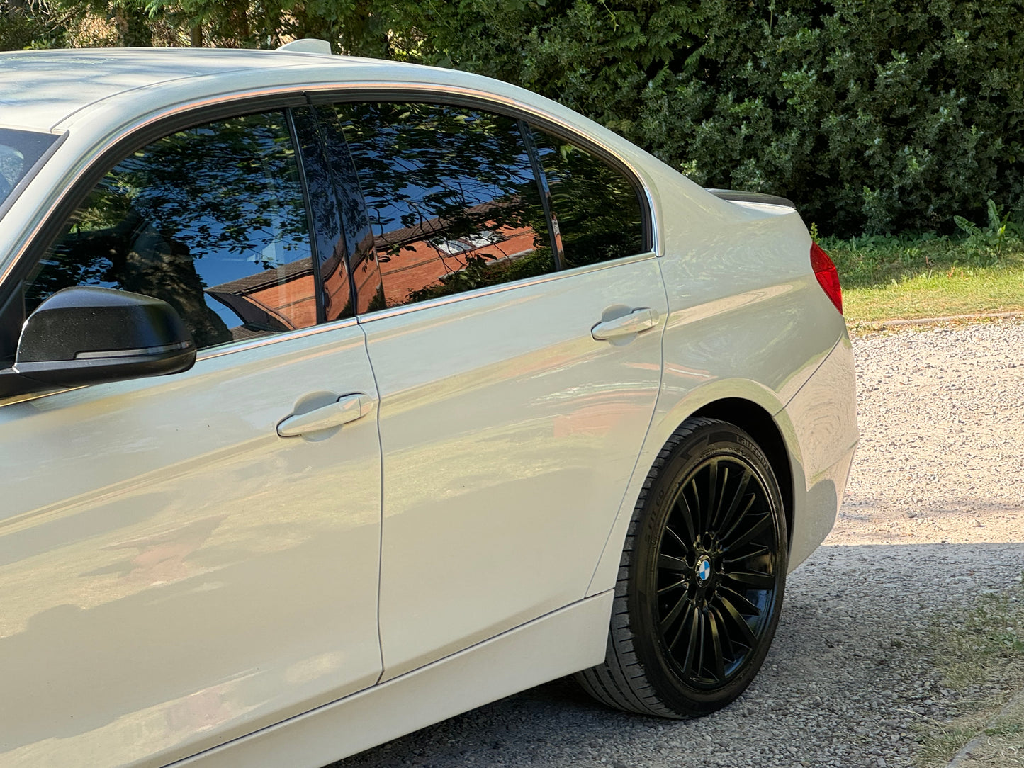 BMW 3 Series, Luxury, 320d, Saloon - YH13YNG