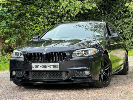 BMW 5 Series M Sport, Estate - AV11AVJ