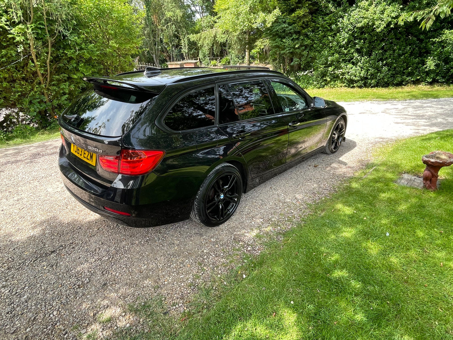 BMW 3 Series, Luxury, xDrive, 320d, Estate - YJ63EZM