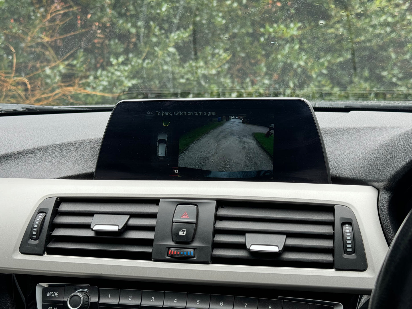 BMW 3 Series, SE, 318d, Estate - YK68NOJ