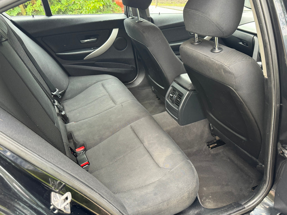BMW 3 Series, SE, 318d, Saloon - LX13GGO